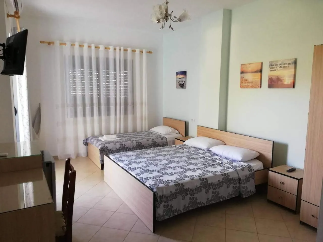 Ilion Hotel Dhërmi 0*,  Albania