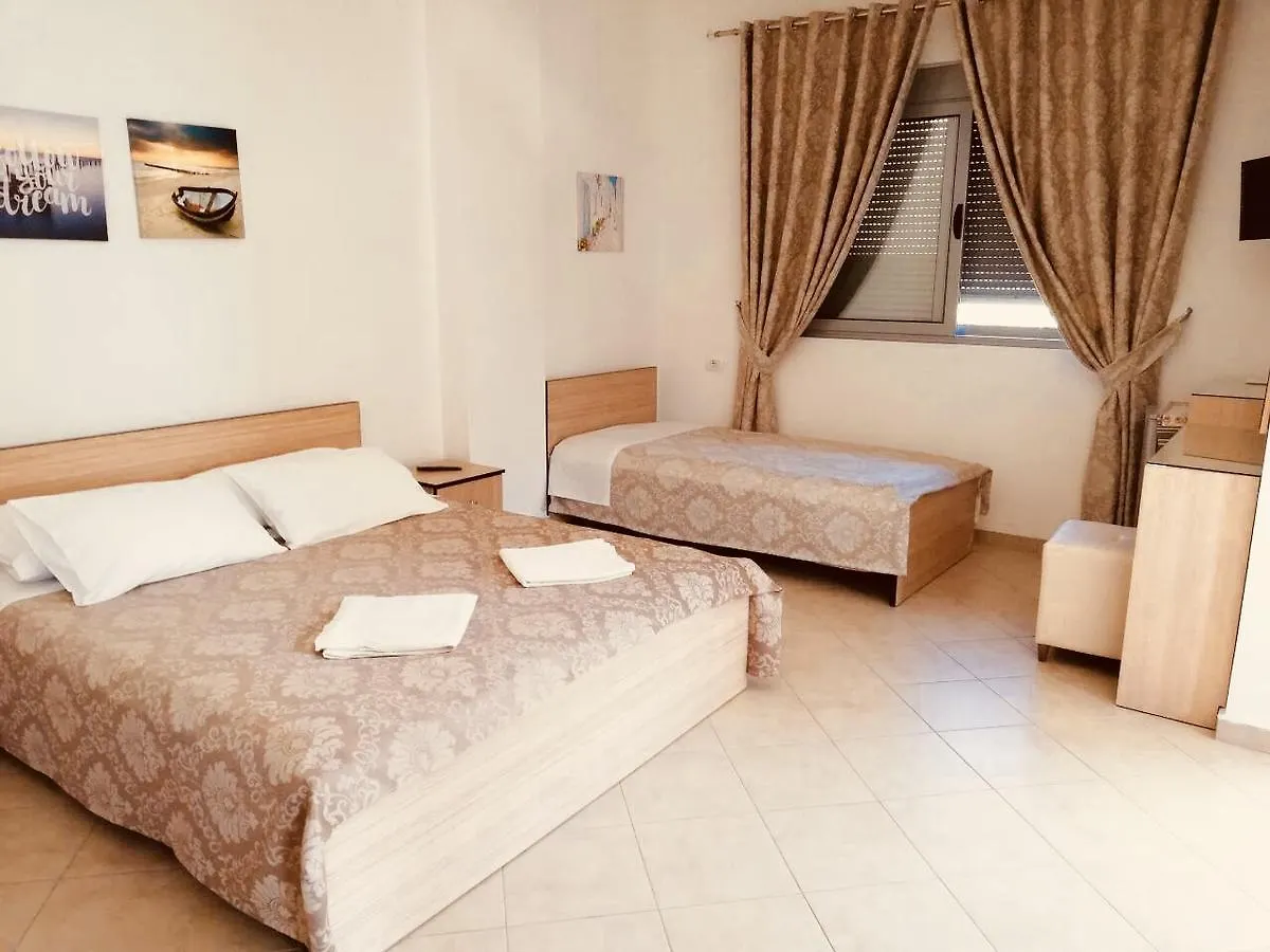 Ilion Hotel Dhërmi 0*,  Albania